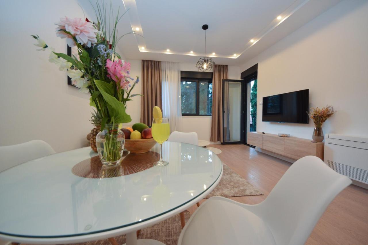 View Apartment *